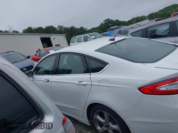 2016 Ford Fusion SE с VIN 3FA6P0H71GR162985, выставлен на аукционе IAAI как лот 42347539 с пробегом 330 641 миль миль и . История ставок и продаж доступна на DreamBid. Изображение 15.