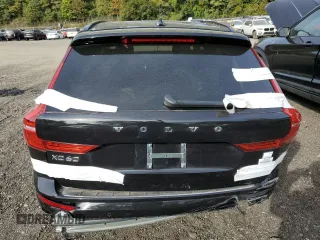 2024 Volvo XC60 Recharge Plug-In Hybrid Plus Dark Theme with VIN YV4H60DL0R1902514, listed as a Copart auction lot 84997844 with 1,302 mi miles and Salvage Title. Bid and sale history available at carsss.com. Image 6.