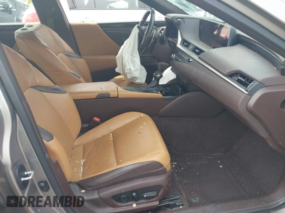 2021 Lexus ES 250 z VIN 58AD11D11MU002155, wystawiony jako IAAI lot #42186499 z przebiegiem 49 539 mil mil oraz . Historia ofert i sprzedaży dostępna na DreamBid. Obrazek 5.