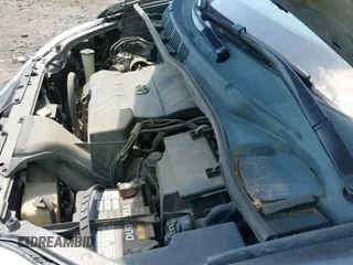 2014 Toyota Sienna XLE with VIN 5TDYK3DC8ES430088, listed as a IAAI auction lot 43006130 with 171,511 mi miles and . Bid and sale history available at DreamBid. Image 18.