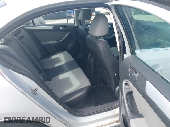 2013 Volkswagen Jetta Hybrid SEL with VIN 3VW637AJ2DM233265, listed as a IAAI auction lot 42746158 with 105,779 mi miles and . Bid and sale history available at DreamBid. Image 8.