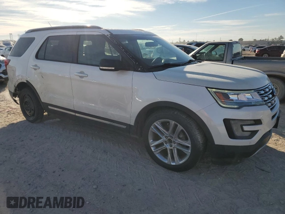 2017 Ford Explorer XLT with VIN 1FM5K7D8XHGE22784, listed as a Copart auction lot 83076714 with 98,852 mi miles and Salvage title. Bid and sale history available at DreamBid. Image 4.