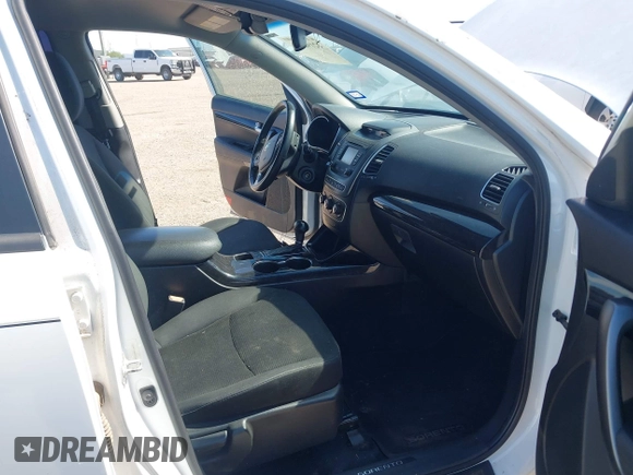 2015 Kia Sorento LX with VIN 5XYKT4A6XFG654663, listed as a IAAI auction lot 42196806 with 129,296 mi miles and . Bid and sale history available at DreamBid. Image 5.