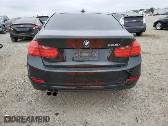2013 BMW 3 Series 328i z VIN WBA3A5C57DJ461496, wystawiony jako Copart lot #58525465 z przebiegiem 140 808 mil mil oraz Szkoda całkowita • Salvage title. Historia ofert i sprzedaży dostępna na DreamBid. Obrazek 6.