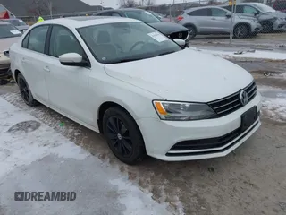 2015 Volkswagen Jetta Sedan 1.8T SE w/Connectivity with VIN 3VWD07AJXFM324240, listed as a IAAI auction lot 41558550 with 141,272 mi miles. Bid and sale history available at carsss.com. Image 1.