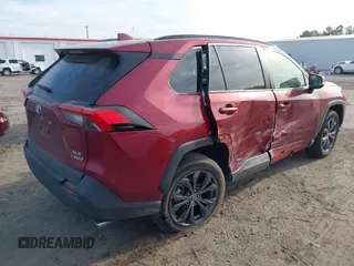 2023 Toyota RAV4 Hybrid XLE Premium z VIN JTMB6RFV8PD114927, wystawiony jako IAAI lot #41844127 z przebiegiem 14 582 mil mil oraz . Historia ofert i sprzedaży dostępna na DreamBid. Obrazek 4.