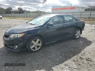2013 Toyota Camry L with VIN 4T1BF1FK8DU724969, listed as a Copart auction lot 47489725 with 98,438 mi miles and Salvage Title. Bid and sale history available at carsss.com. Image 1.