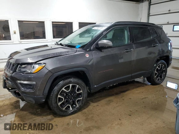 2020 Jeep Compass Trailhawk with VIN 3C4NJDDB3LT112028, listed as a Copart auction lot 45790115 with 86,703 mi miles and Salvage Title. Bid and sale history available at carsss.com. Image 1.