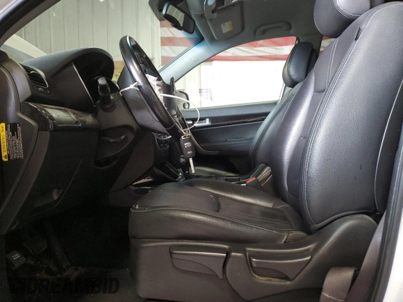 2015 Kia Sorento LX z VIN 5XYKTCA65FG644018, wystawiony jako Copart lot #60134275 z przebiegiem 96 892 mil mil oraz Nie do naprawy • Non repairable. Historia ofert i sprzedaży dostępna na DreamBid. Obrazek 7.