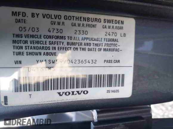 2004 Volvo V70 with VIN YV1SW59V042365432, listed as a IAAI auction lot 42042426 with 211,469 mi miles. Bid and sale history available at carsss.com. Image 9.