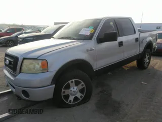 2006 Ford F-150 XLT with VIN 1FTPW14536FA32620, listed as a IAAI auction lot 40954768 with 194,303 mi miles. Bid and sale history available at carsss.com. Image 21.
