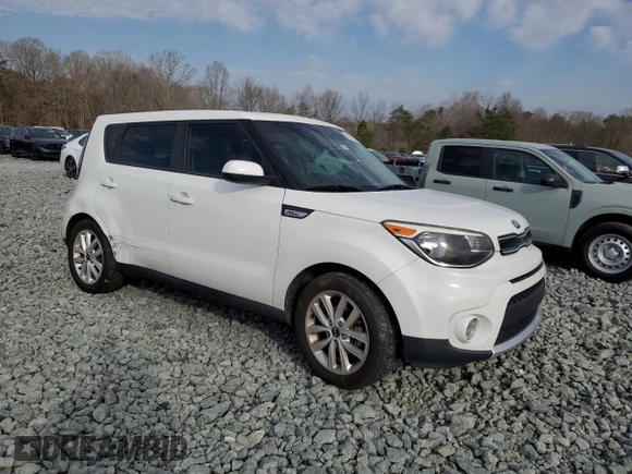2017 Kia Soul + with VIN KNDJP3A52H7448528, listed as a Copart auction lot 49976505 with 121,134 mi miles and Salvage Title. Bid and sale history available at carsss.com. Image 4.