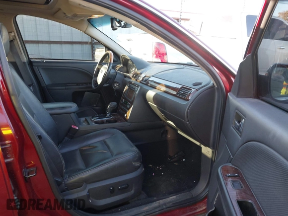 2008 Ford Taurus Limited with VIN 1FAHP28W18G126380, listed as a IAAI auction lot 41034516 with 127,052 mi miles. Bid and sale history available at carsss.com. Image 5.