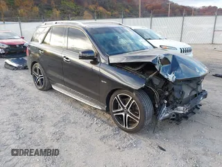 2018 Mercedes-Benz GLE 43 AMG z VIN 4JGDA6EB4JB115925, wystawiony jako IAAI lot #40773468 z przebiegiem 52 579 mil mil oraz . Historia ofert i sprzedaży dostępna na DreamBid. Obrazek 1.
