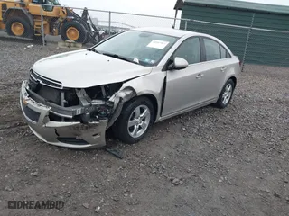2014 Chevrolet Cruze 1LT with VIN 1G1PC5SB4E7471450, listed as a IAAI auction lot 41947965 with 99,352 mi miles. Bid and sale history available at carsss.com. Image 17.