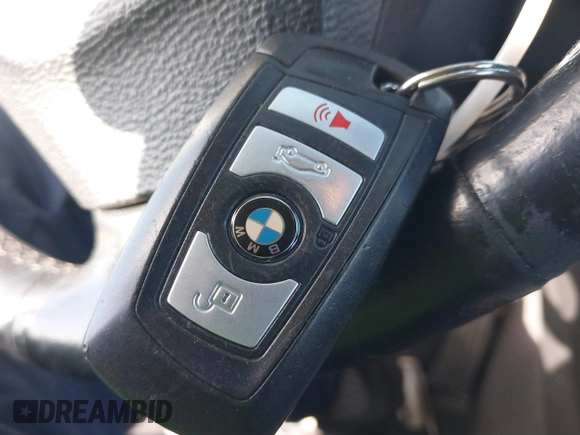 2013 BMW X3 xDrive28i with VIN 5UXWX9C57D0D08551, listed as a IAAI auction lot 41728132 with 123,630 mi miles and . Bid and sale history available at DreamBid. Image 11.