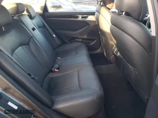 2017 Genesis G80 3.8L with VIN KMHGN4JE3HU203160, listed as a Copart auction lot 40464484 with 84,936 mi miles. Bid and sale history available at carsss.com. Image 10.