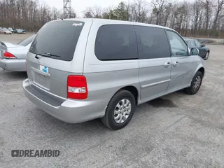 2004 Kia Sedona LX with VIN KNDUP131946545303, listed as a IAAI auction lot 41714164 with 1 mi miles. Bid and sale history available at carsss.com. Image 4.