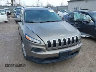 2016 Jeep Cherokee Latitude with VIN 1C4PJLCS4GW347218, listed as a IAAI auction lot 41651285 with 95,169 mi miles. Bid and sale history available at carsss.com. Image 6.