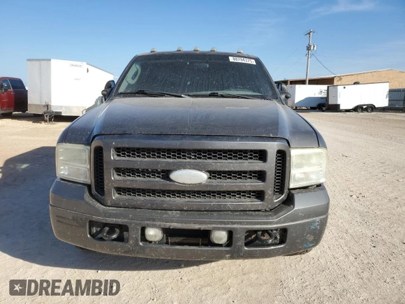 2005 Ford F-350 XL с VIN 1FTWW32P05EB47353, выставлен на аукционе Copart как лот 88794375 с пробегом 234 984 миль миль и Списание • Salvage title. История ставок и продаж доступна на DreamBid. Изображение 5.