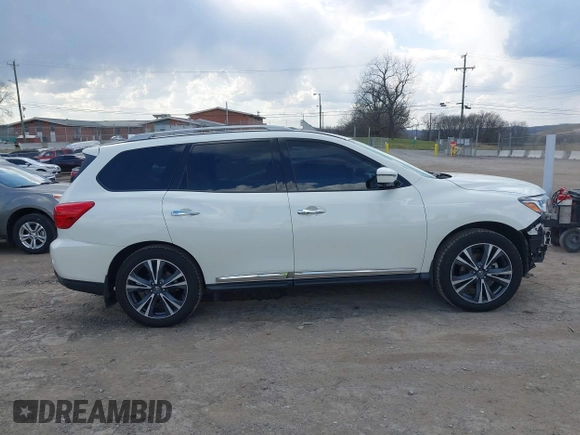 2019 Nissan Pathfinder S z VIN 5N1DR2MM5KC635874, wystawiony jako IAAI lot #41790147 z przebiegiem 97 710 mil mil oraz . Historia ofert i sprzedaży dostępna na DreamBid. Obrazek 14.