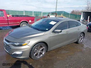 2020 Chevrolet Malibu LT with VIN 1G1ZD5ST6LF111825, listed as a IAAI auction lot 41859201 with 110,148 mi miles. Bid and sale history available at carsss.com. Image 17.