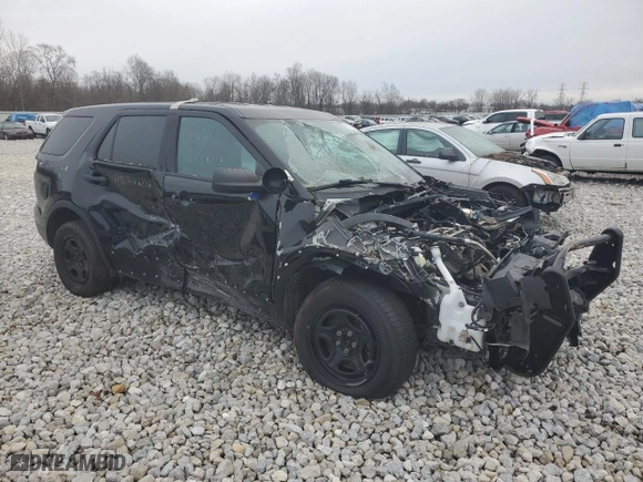 2017 Ford Police Interceptor Utility with VIN 1FM5K8AR6HGE01207, listed as a Copart auction lot 84407984 with 0 mi miles and Clean Title. Bid and sale history available at carsss.com. Image 4.