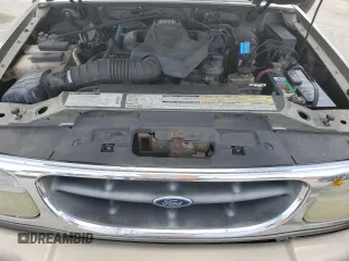 2000 Ford Explorer Eddie Bauer with VIN 1FMZU64E8YZB16294, listed as a Copart auction lot 52494655 with 196,168 mi miles and Salvage title. Bid and sale history available at DreamBid. Image 13.
