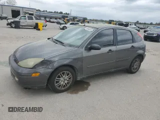 2004 Ford Focus ZX5 z VIN 3FAHP37324R110690, wystawiony jako Copart lot #49965085 z przebiegiem 178 749 mil mil oraz Tytuł czysty. Historia ofert i sprzedaży dostępna na DreamBid. Obrazek 1.