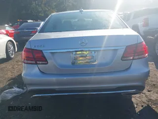 2014 Mercedes-Benz E-Class E 350 Sport with VIN WDDHF5KB5EB071435, listed as a IAAI auction lot 40458844 with 102,629 mi miles. Bid and sale history available at carsss.com. Image 16.