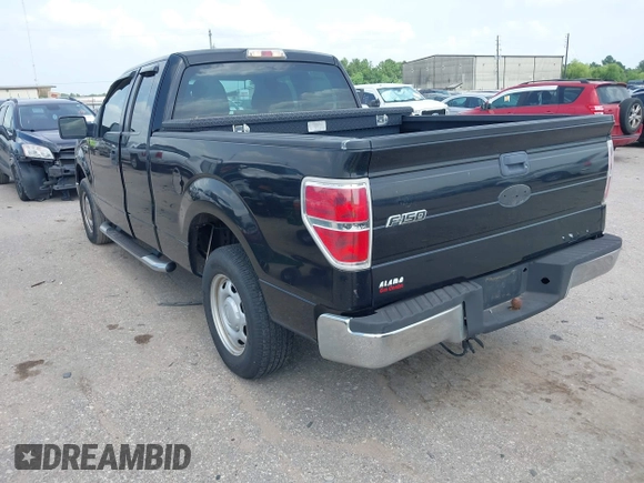2010 Ford F-150 XL with VIN 1FTEX1CW5AKE74927, listed as a IAAI auction lot 42767900 with 191,784 mi miles and . Bid and sale history available at DreamBid. Image 3.
