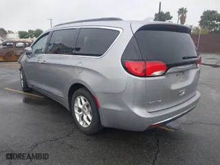 2017 Chrysler Pacifica Touring-L with VIN 2C4RC1BG1HR769672, listed as a IAAI auction lot 41189713 with NaN miles. Bid and sale history available at carsss.com. Image 3.