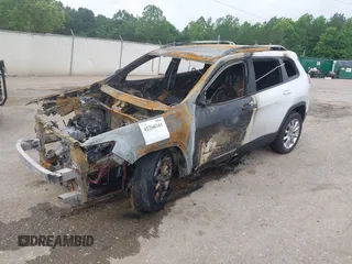 2021 Jeep Cherokee Latitude с VIN 1C4PJLCB2MD136896, выставлен на аукционе IAAI как лот 42260341 с пробегом Не указан миль и . История ставок и продаж доступна на DreamBid. Изображение 2.