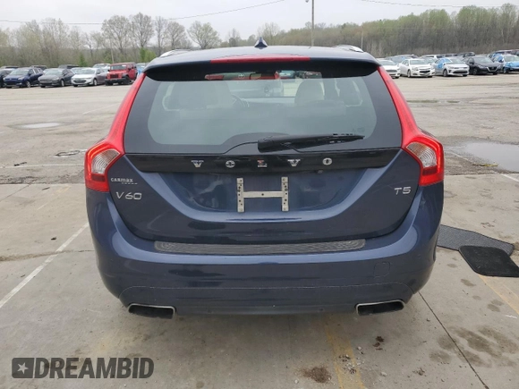 2015 Volvo V60 T5 Drive-E Premier Plus z VIN YV140MEC6F1213575, wystawiony jako Copart lot #52224865 z przebiegiem 78 702 mil mil oraz Szkoda całkowita • Salvage title. Historia ofert i sprzedaży dostępna na DreamBid. Obrazek 6.