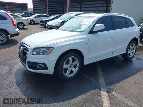 2012 Audi Q5 3.2L Premium Plus with VIN WA1DKAFP5CA033381, listed as a IAAI auction lot 41571823 with 84,251 mi miles. Bid and sale history available at carsss.com. Image 16.