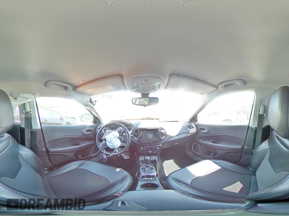 2020 Jeep Compass Altitude z VIN 3C4NJCBB3LT229797, wystawiony jako Copart lot #53232995 z przebiegiem Nie podano mil oraz Szkody całkowita. Historia ofert i sprzedaży dostępna na DreamBid. Obrazek 15.