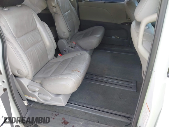 2017 Toyota Sienna XLE Auto Access Seat with VIN 5TDYZ3DC5HS850682, listed as a IAAI auction lot 41732480 with 200,257 mi miles and . Bid and sale history available at DreamBid. Image 8.