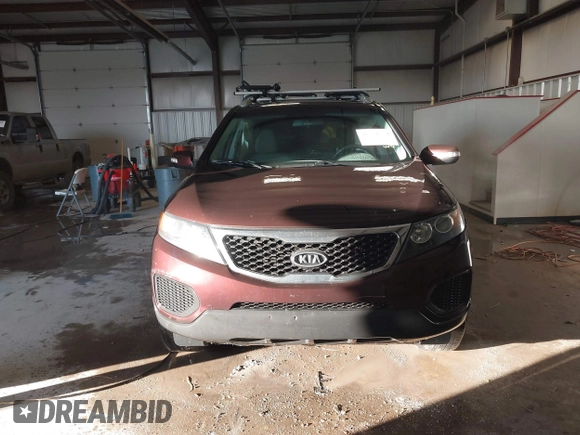 2013 Kia Sorento LX with VIN 5XYKT4A27DG315059, listed as a IAAI auction lot 41571574 with 217,527 mi miles. Bid and sale history available at carsss.com. Image 13.