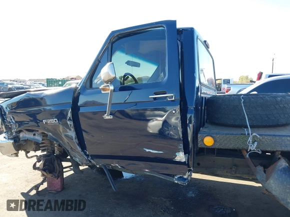 1996 Ford F-250 with VIN 2FTHF25H1TCA71880, listed as a IAAI auction lot 41343169 with 204,813 mi miles. Bid and sale history available at carsss.com. Image 15.