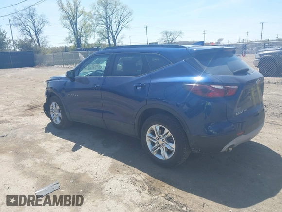 2022 Chevrolet Blazer LT with VIN 3GNKBHR40NS132965, listed as a IAAI auction lot 42236933 with 39,512 mi miles and . Bid and sale history available at DreamBid. Image 3.