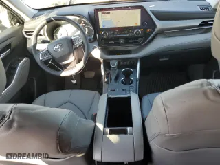 2023 Toyota Highlander Hybrid XLE with VIN 5TDKBRCH3PS601659, listed as a Copart auction lot 87937795 with 18,042 mi miles and Salvage Title. Bid and sale history available at carsss.com. Image 8.