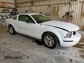 2006 Ford Mustang Standard with VIN 1ZVFT80N965159930, listed as a Copart auction lot 58993635 with 157,415 mi miles and Salvage title. Bid and sale history available at DreamBid. Image 4.