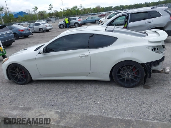 2013 Hyundai Genesis Coupe R-Spec with VIN KMHHU6KJ2DU108081, listed as a IAAI auction lot 41650433 with 80,964 mi miles and . Bid and sale history available at DreamBid. Image 15.