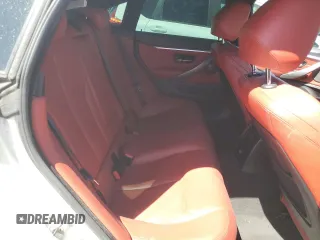2019 BMW 4 Series 430i xDrive with VIN WBA4J3C58KBL07332, listed as a Copart auction lot 57670745 with 84,782 mi miles and Salvage title. Bid and sale history available at DreamBid. Image 10.