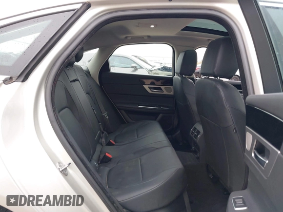 2017 Jaguar XF 35t Premium with VIN SAJBD4BV4HCY27802, listed as a IAAI auction lot 41076758 with 106,298 mi miles. Bid and sale history available at carsss.com. Image 8.