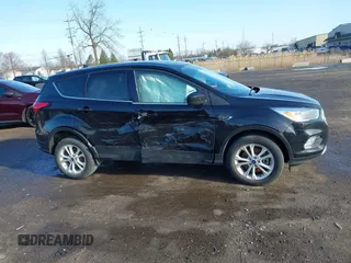 2019 Ford Escape SE z VIN 1FMCU9GD6KUC50283, wystawiony jako IAAI lot #41941204 z przebiegiem 53 417 mil mil oraz . Historia ofert i sprzedaży dostępna na DreamBid. Obrazek 13.