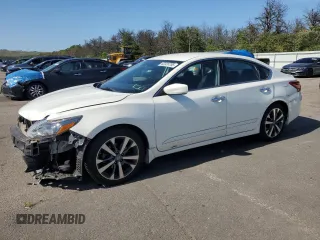 2017 Nissan Altima SV with VIN 1N4AL3AP1HC145184, listed as a Copart auction lot 62320785 with 42,251 mi miles and Salvage title. Bid and sale history available at DreamBid. Image 1.
