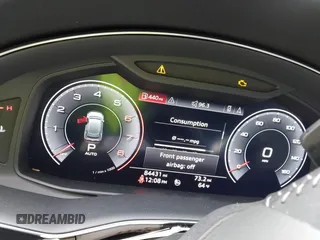 2019 Audi Q8 Premium z VIN WA1AVAF16KD019301, wystawiony jako IAAI lot #42227309 z przebiegiem 84 431 mil mil oraz . Historia ofert i sprzedaży dostępna na DreamBid. Obrazek 7.
