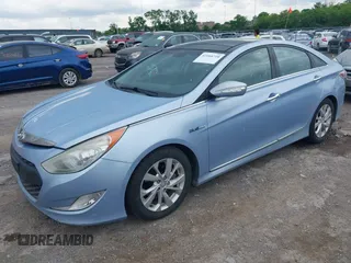 2013 Hyundai Sonata with VIN KMHEC4A43DA076815, listed as a IAAI auction lot 42164710 with 158,318 mi miles and . Bid and sale history available at carsss.com. Image 2.