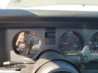 1990 Pontiac Firebird с VIN 1G2FS23T2LL206191, выставлен на аукционе Copart как лот 76175064 с пробегом 103 903 миль миль и Списание • Salvage title. История ставок и продаж доступна на DreamBid. Изображение 9.